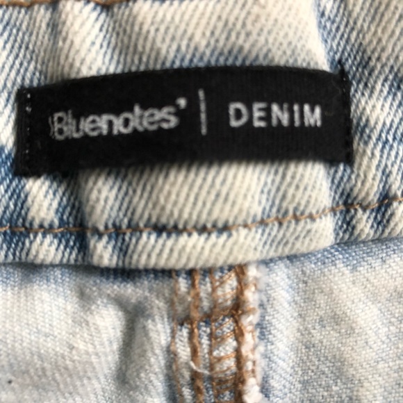 Bluenotes Curvy Stretch Mom Shorts - Picture 3 of 4